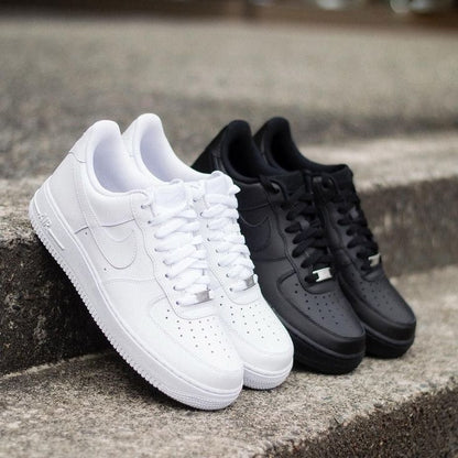 *NIKE AIR FORCE ONE BLANCO Y NEGRO*